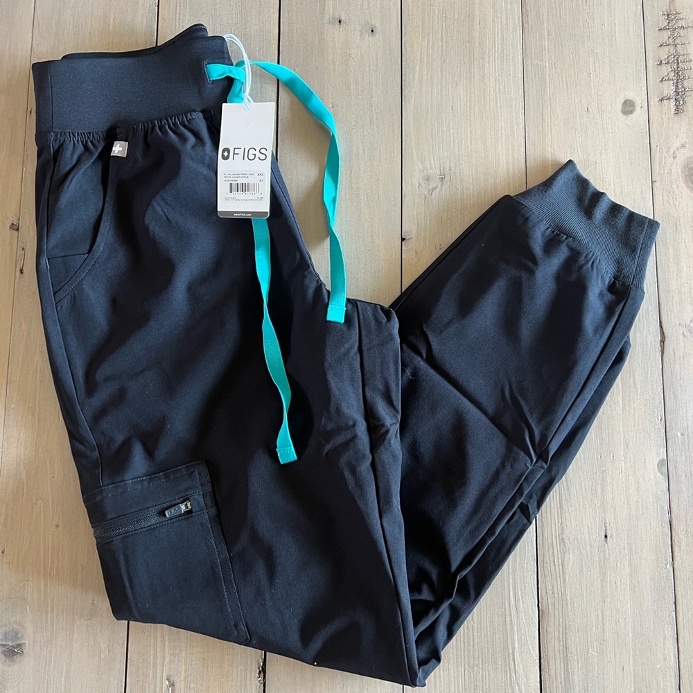 Figs Women’s Zamora FreeX lined jogger scrub pants black size XXS